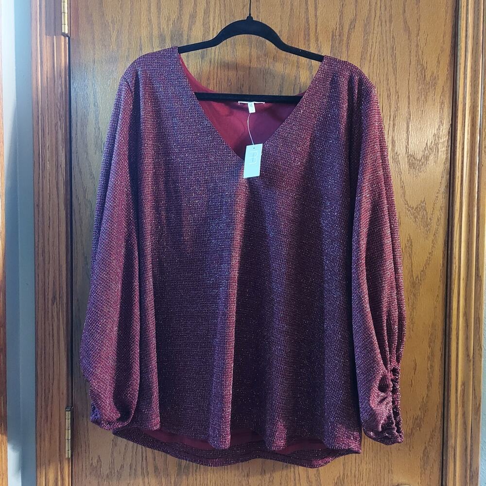 Maurices Burgundy Metallic Shimmer V-Neck  Blouse 1x NWT new with tags